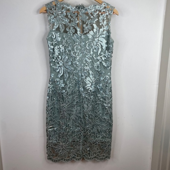 Tadashi Shoji Sequin Sheath Dress 8 Scalloped Lace Ice Silver Holiday New Years - Picture 4 of 12
